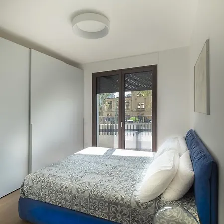 Viale Severino Boezio 20 *