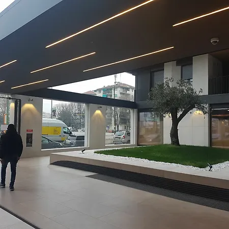 Viale Severino Boezio 20 Apartment Milan
